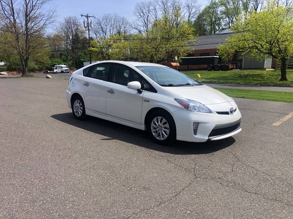 2014 Toyota Prius Plug-in Hybrid, Clean Carfax - - by for sale in Philadelphia, PA – photo 6