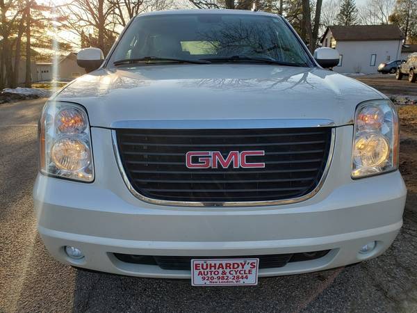2011 GMC Yukon SLT SUV - - by dealer - vehicle for sale in New London, WI – photo 8