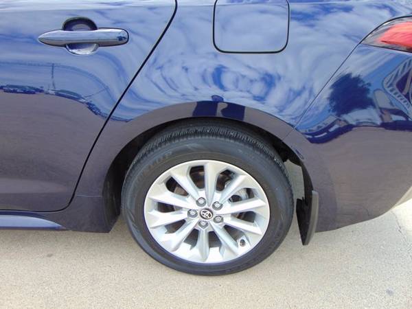 2020 Toyota Corolla Xle ( Mileage: 21, 652! - - by for sale in Devine, TX – photo 12