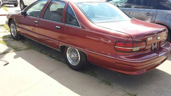 1992 Chevy Caprice Classic 5.0L ** 103K MILES ** NICE CAR, RUNS... for sale in Bixby, OK – photo 4
