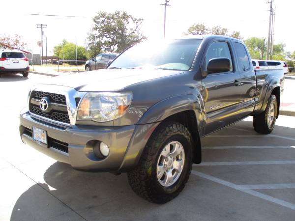 2011✦ TOYOTA TACOMA✦ - cars & trucks - by dealer - vehicle... for sale in Bryan, TX – photo 3