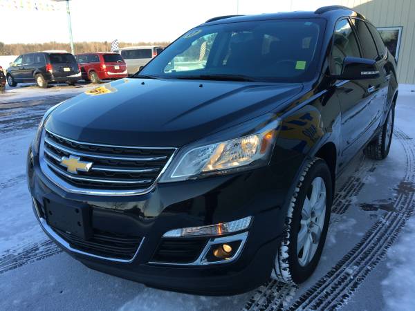 2017 Chevrolet Traverse AWD LT - - by dealer - vehicle for sale in Wisconsin Rapids, WI – photo 4