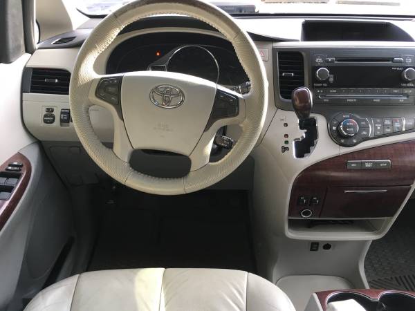 Loaded 2011 Toyota Sienna XLE for sale - Luxury Minivan seats 8! for sale in Canton, MI – photo 8