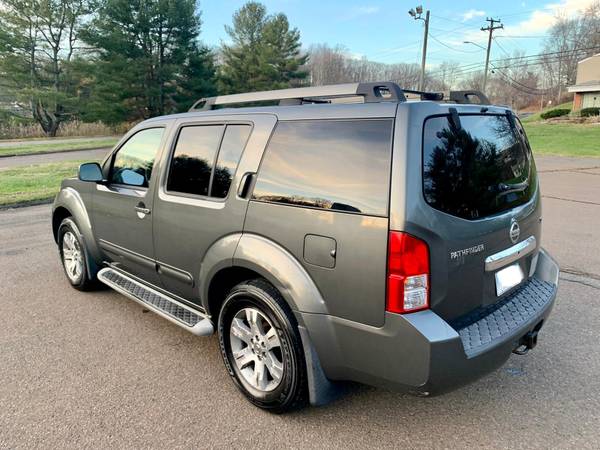 2009 Nissan Patfinder 4x4 - cars & trucks - by owner - vehicle... for sale in Branford, CT – photo 6