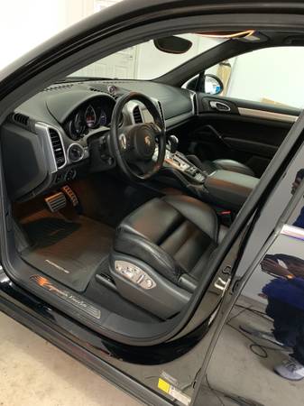 2013 Porsche Cayenne Turbo - cars & trucks - by owner - vehicle... for sale in Hinsdale, IL – photo 3