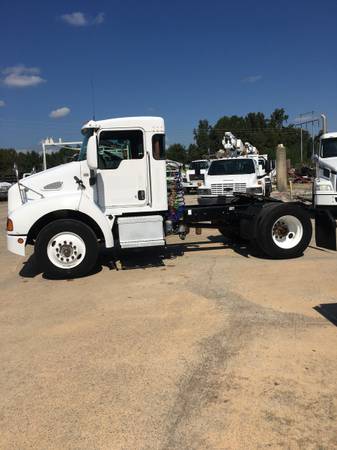 Single Axle Day Cab - cars & trucks - by dealer - vehicle automotive... for sale in Cullman, TN – photo 4