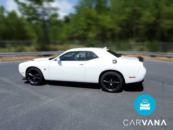 2019 Dodge Challenger R/T Scat Pack Coupe 2D coupe White - FINANCE -... for sale in Victoria, TX – photo 5