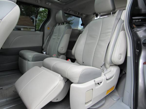 2011 Toyota Sienna Limited 7-Pass V6 NAV, PANO Se Hablamos ESPANOL for sale in MANASSAS, District Of Columbia – photo 24