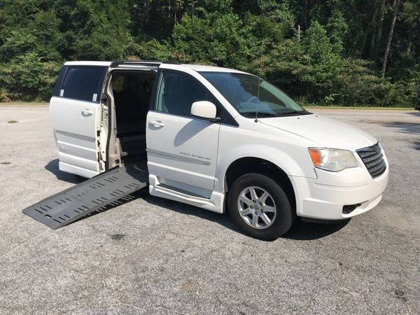 2010 Chrysler Town and Country Handicap Accessible Wheelchair Van for sale in Dallas, OH