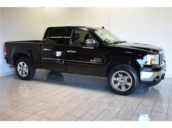 2011 GMC Sierra 1500 Crew Cab 4WD AWD SLE Pickup 4D 5 3/4 ft Truck for sale in Escondido, CA – photo 2