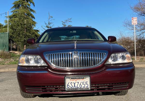 2010 Lincoln Town Car for sale in San Rafael, CA – photo 2