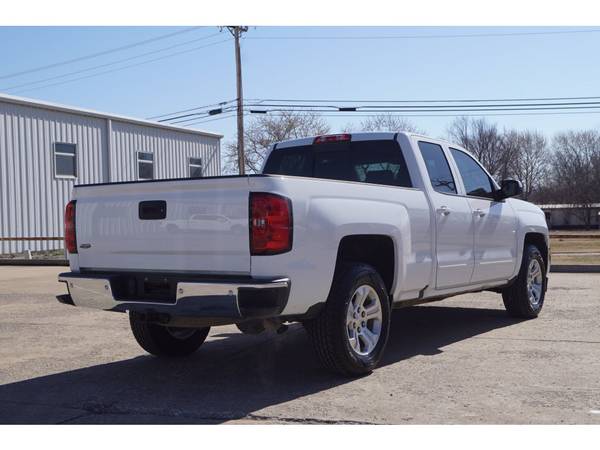 2016 Chevrolet Chevy Silverado 1500 LT - - by dealer for sale in Claremore, OK – photo 19