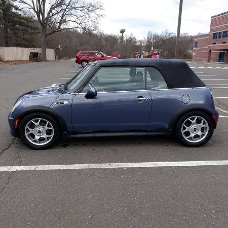 2005 MINI Cooper S - Convertible - cars & trucks - by owner -... for sale in Newington , CT – photo 2