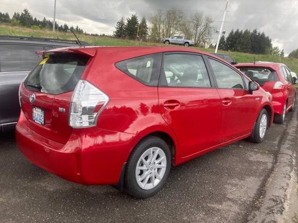 2013 Toyota Prius V Electric 5dr Wgn Three Wagon for sale in Vancouver, OR – photo 3
