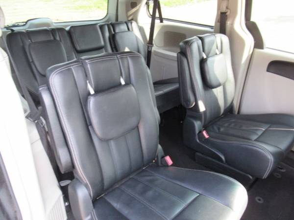 2014 Chrysler Town and Country Touring 4dr Mini Van - cars & trucks... for sale in Bloomington, IL – photo 13