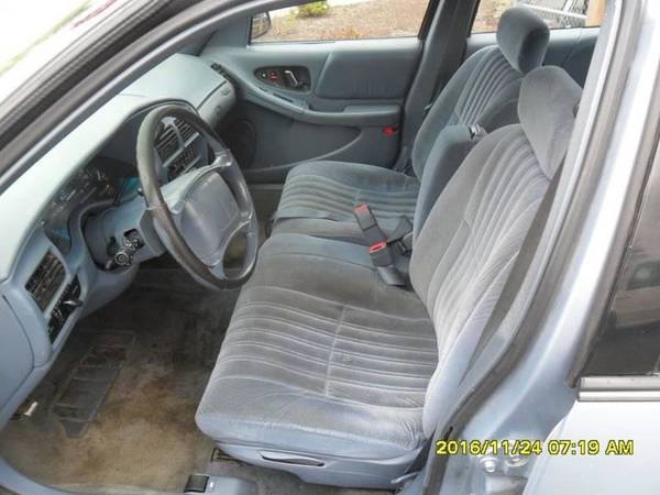 1995 *Buick* *Regal* *Custom 4dr Sedan* for sale in Marysville, WA – photo 6