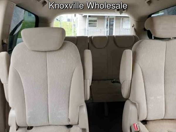 2009 Kia Sedona LX 4dr Mini Van LWB - - by dealer for sale in Knoxville, TN – photo 8