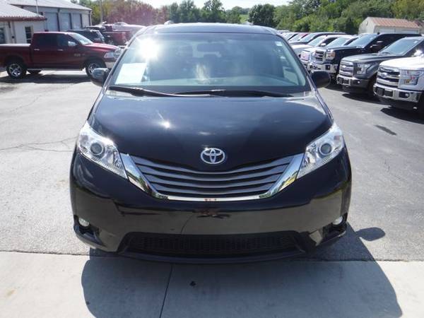 2015 Toyota Sienna FWD XLE Minivan 4D Trades Welcome Financing Availab for sale in Harrisonville, MO – photo 11