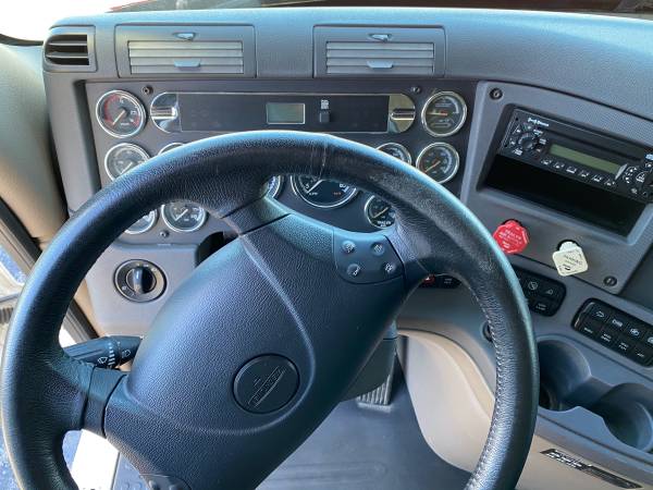 2013 Freightliner Cascadia - cars & trucks - by dealer - vehicle... for sale in Nixa, MO – photo 7
