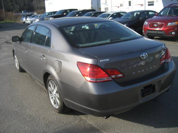 2005 Toyota Avalon Limited - Clean CarFax! - cars & trucks - by... for sale in ENDICOTT, NY – photo 4