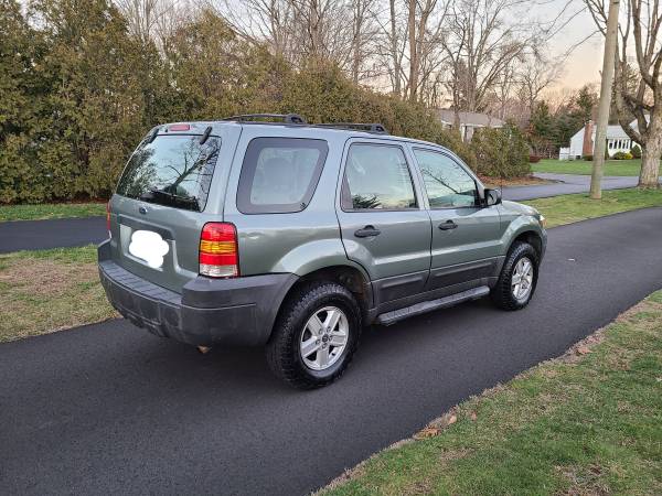 2006 Ford Escape 4cyl 4X4 Low Miles!! **120K** - cars & trucks - by... for sale in North Haven, CT – photo 4