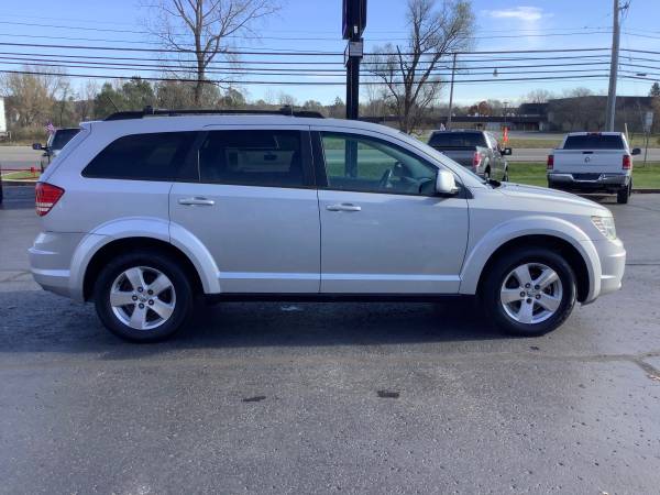 No Accidents! 2009 Dodge Journey SXT! Affordable - cars & trucks -... for sale in Ortonville, OH – photo 6