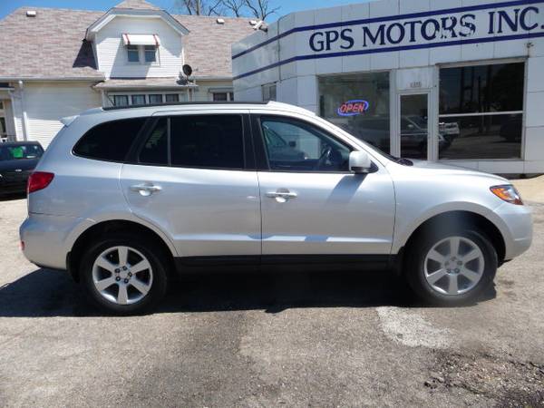 2008 Hyundai Santa Fe - - by dealer - vehicle for sale in milwaukee, WI – photo 2