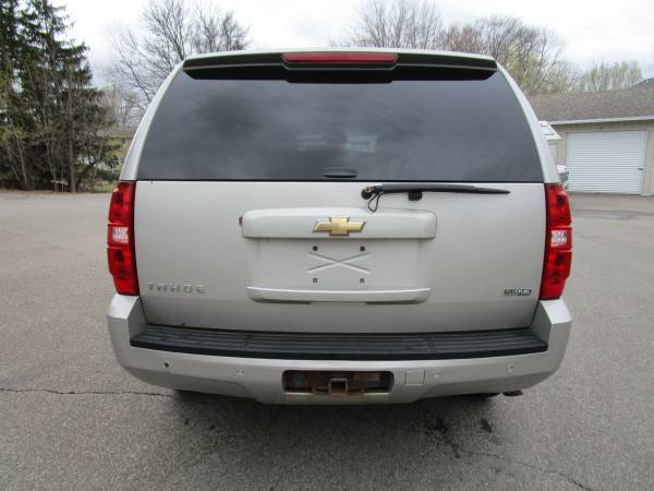 2007 chevrolet tahoe z71 3rd row seating - - by dealer for sale in Montrose, MN – photo 3