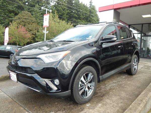 2017 Toyota RAV4 All Wheel Drive Certified RAV 4 XLE AWD SUV for sale in Vancouver, WA – photo 2