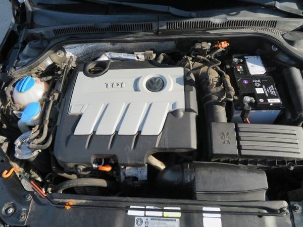 2011 VW Jetta TDI Diesel... 99,000 Miles... $7,400... - cars &... for sale in Waterloo, IA – photo 15