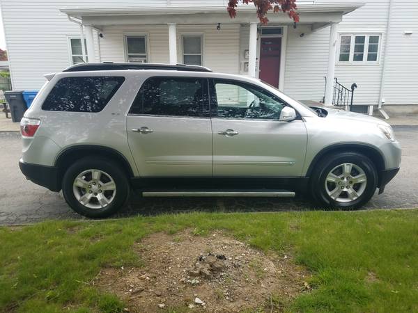 2009 GMC Acadia SLT All wheel drive Leather dual roofs CLEAN for sale in West Warwick, RI – photo 8