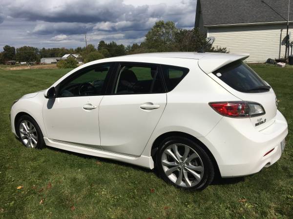 2011 Mazda 3 Hatchback - cars & trucks - by owner - vehicle... for sale in Grove City, PA – photo 3