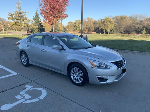 2014 Nissan Altima 2.5S - cars & trucks - by owner - vehicle... for sale in WAUKEE, IA – photo 4