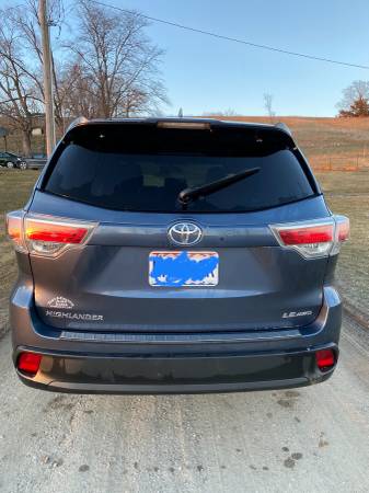 2015 Toyota Highlander LE Plus, AWD V6 for sale in Livonia, MO – photo 4