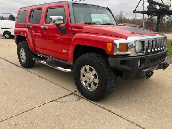 2006 Hummer H3 4x4 - cars & trucks - by dealer - vehicle automotive... for sale in freeland, MI – photo 2