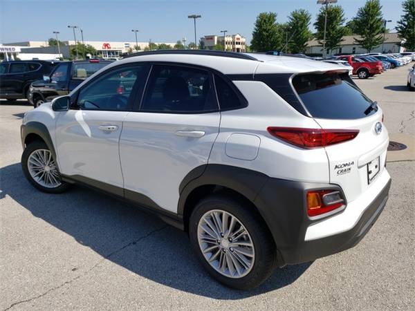 2020 Hyundai Kona SEL suv White for sale in Bentonville, AR – photo 9