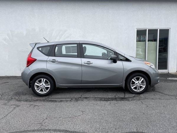 2015 Nissan Versa Note SV hatchback Gray - - by dealer for sale in Goldsboro, NC – photo 3
