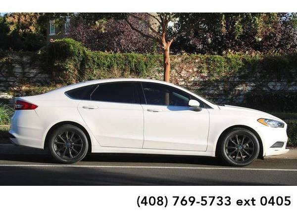2017 Ford Fusion sedan SE 4D Sedan (White) for sale in Brentwood, CA – photo 8