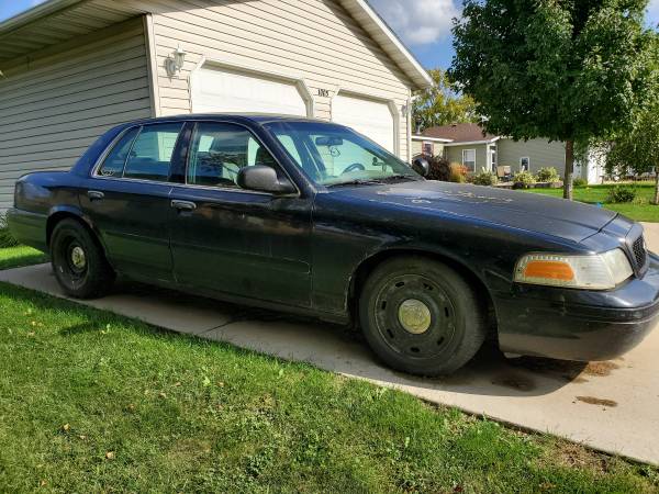 03 p71 crown vic for sale in New Ulm, MN – photo 2