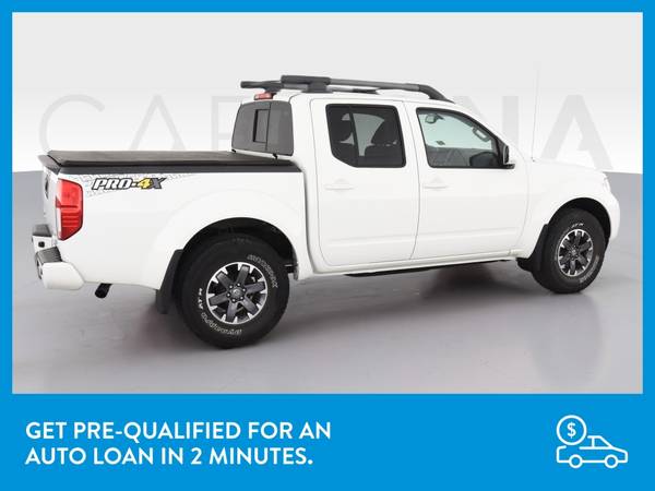 2016 Nissan Frontier Crew Cab PRO-4X Pickup 4D 5 ft pickup White for sale in South Bend, IN – photo 9