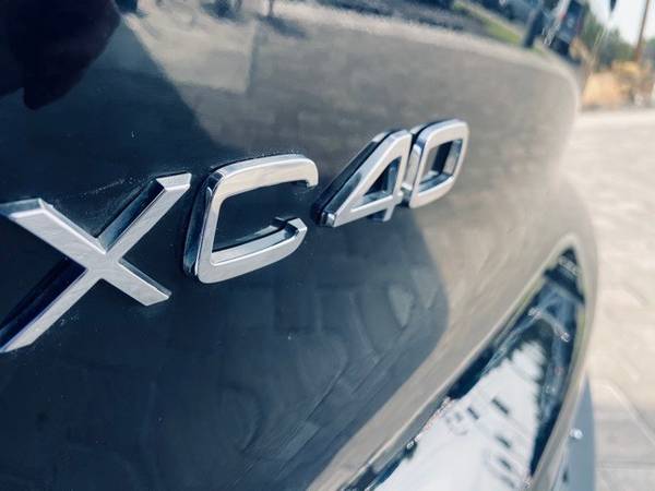 2019 Volvo XC40 AWD All Wheel Drive Certified R-Design SUV - cars &... for sale in Bend, OR – photo 6