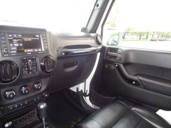 2012 Jeep Wrangler Unlimited 4WD 4dr Altitude 15 Sentras for sale in Elmont, NY – photo 24