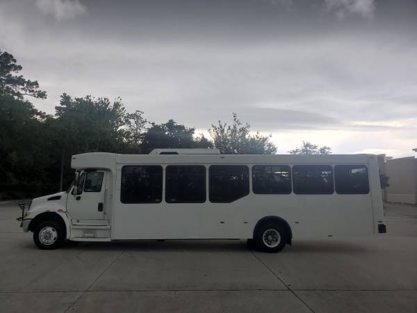 2014 International 29 Passenger Bus Diesel Power Wheelchair Ramp! for sale in Palm Coast, FL – photo 5