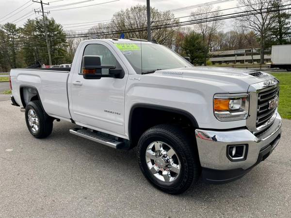 An Impressive 2018 GMC Sierra 3500HD TRIM with only 887 for sale in South Windsor, CT – photo 3