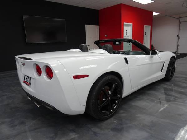 2012 Chevrolet Corvette 1LT - - by dealer - vehicle for sale in Waterloo, WI – photo 6