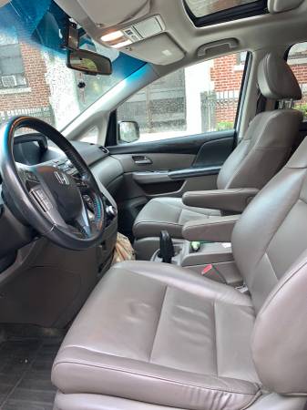 2012 Honda Odyssey EXL TV/DVD original owner excel cond with 99k -... for sale in Brooklyn, NY – photo 7
