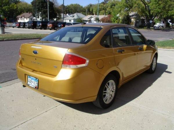 2009 Ford Focus SE - cars & trucks - by dealer - vehicle automotive... for sale in FAIRMONT, MN – photo 7