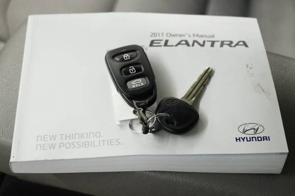 *CAMERA - BLUETOOTH* White 2017 Hyundai Elantra SE *ONE OWNER* -... for sale in Clinton, MO – photo 9