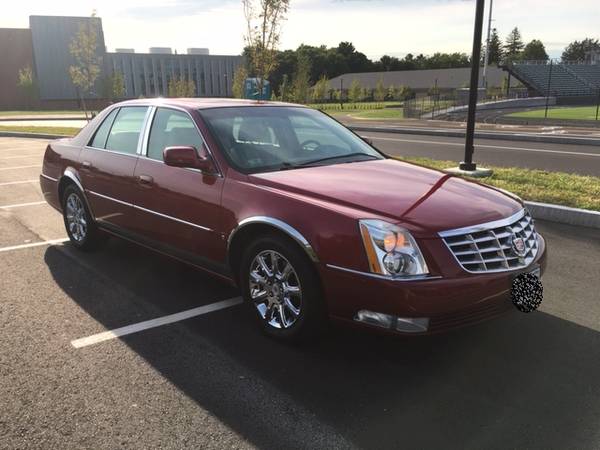 2008 CADILLAC DTS Luxury II - cars & trucks - by owner - vehicle... for sale in Billerica, MA – photo 3