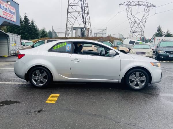 2010 Kia Forte Koup // Gas Saver // Extra Clean - cars & trucks - by... for sale in Vancouver, OR – photo 4